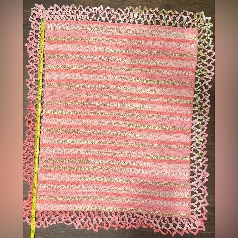 Set of 2 Newborn Handmade Crotchet Baby Blankets Pink and Lavender - Picture 4 of 8